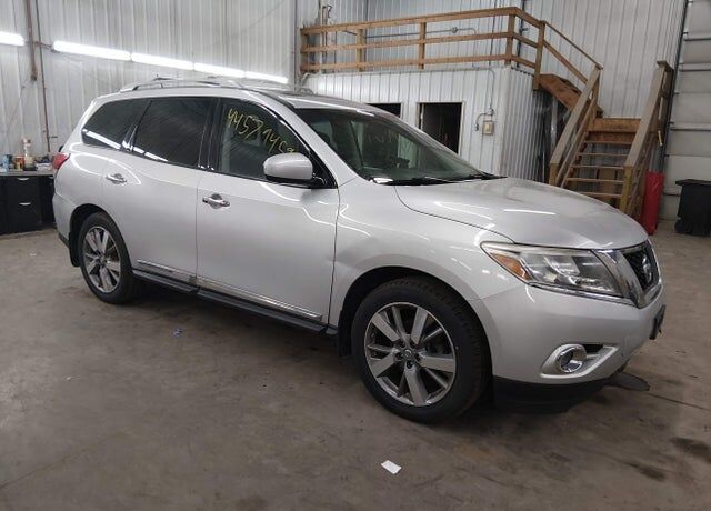 2014 NISSAN Pathfinder