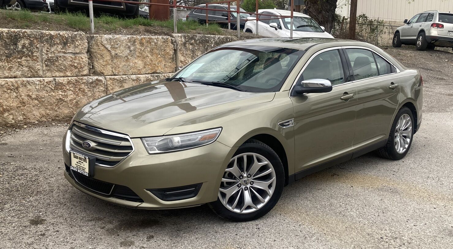 2013 FORD Taurus