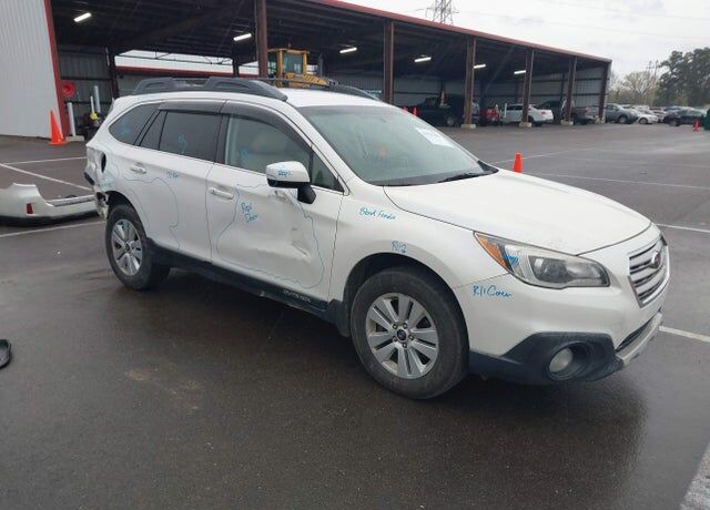 2017 SUBARU Outback