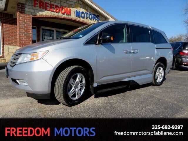 2013 HONDA Odyssey