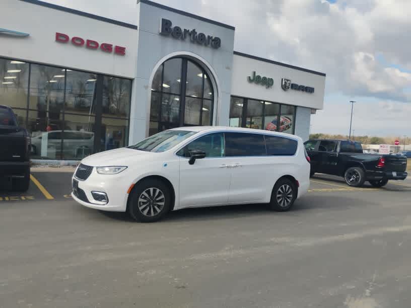 2024 CHRYSLER Pacifica