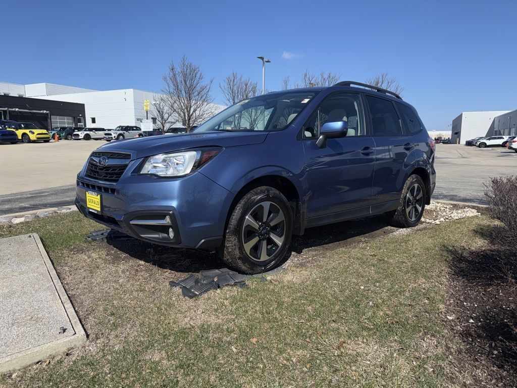 2017 SUBARU Forester
