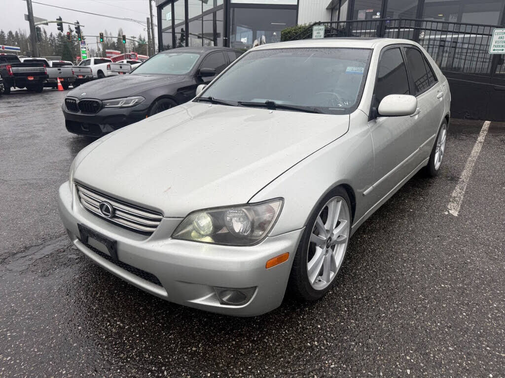 2005 LEXUS IS