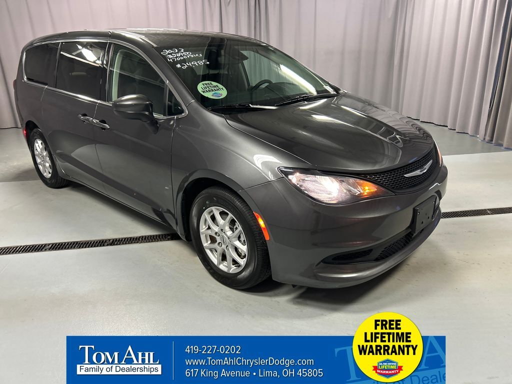 2023 CHRYSLER Voyager