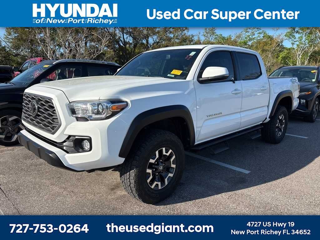2020 TOYOTA Tacoma