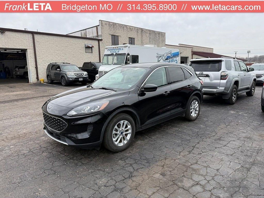 2021 FORD Escape