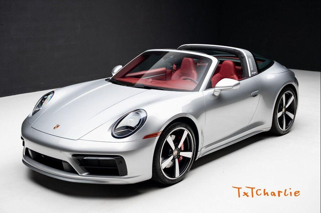 2023 PORSCHE 911