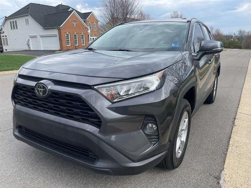 2019 TOYOTA RAV4