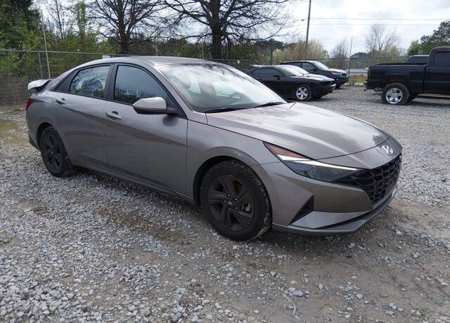 2021 HYUNDAI Elantra