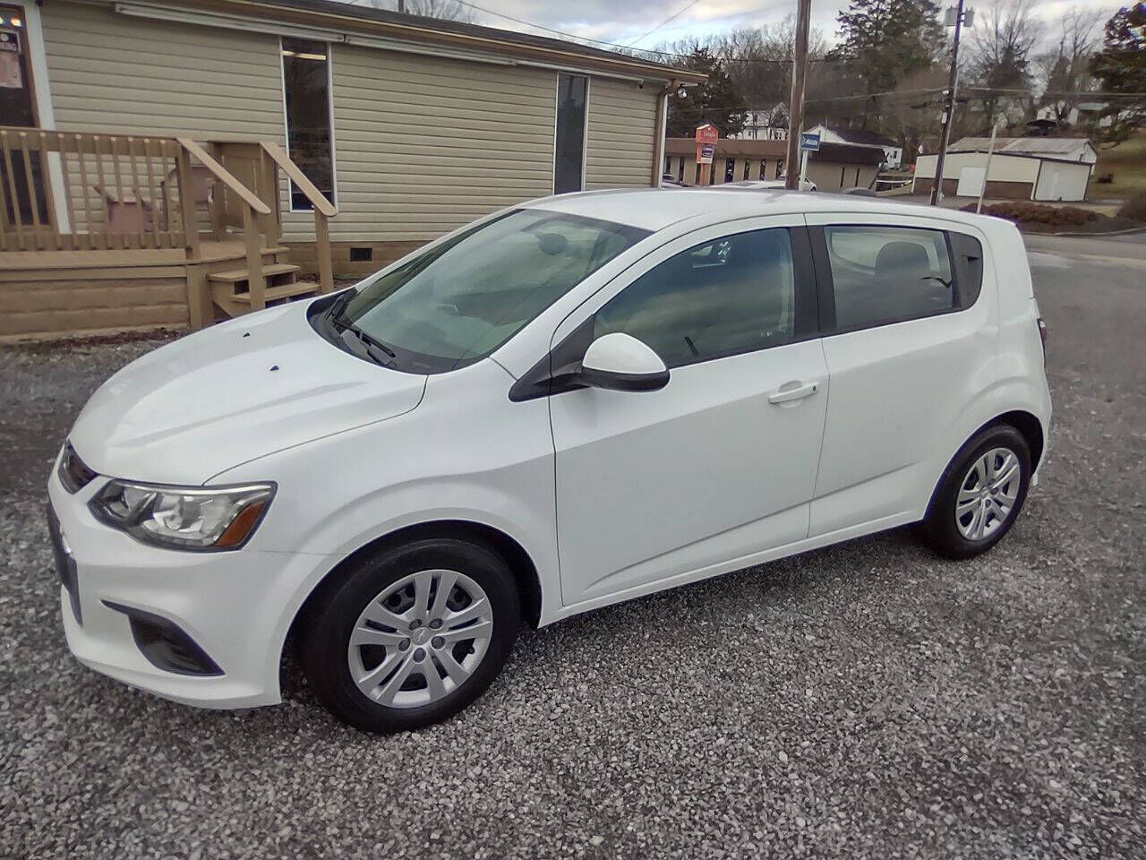 2017 CHEVROLET Sonic