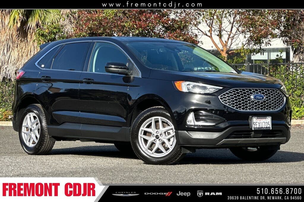 2023 FORD Edge