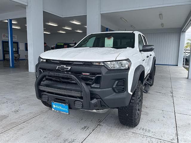 2025 CHEVROLET Colorado