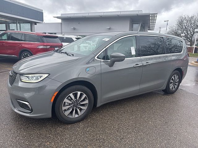2022 CHRYSLER Pacifica
