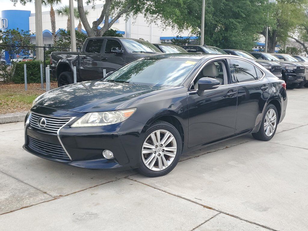 2013 LEXUS ES