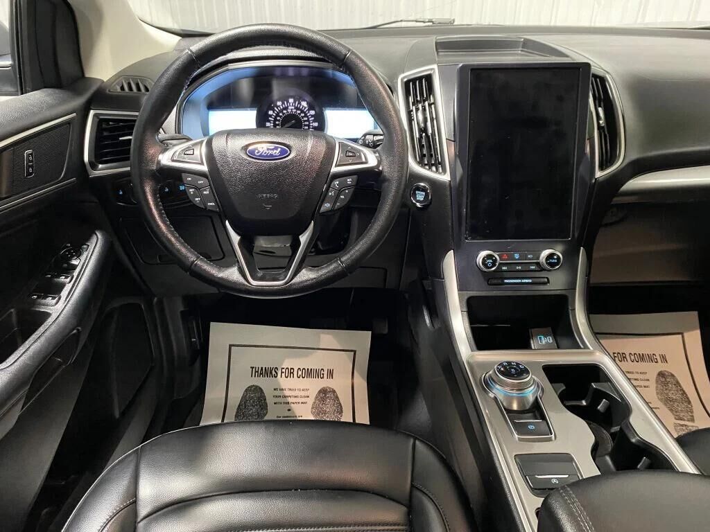 2023 FORD Edge