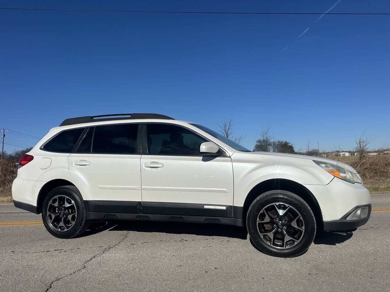 2011 SUBARU Outback