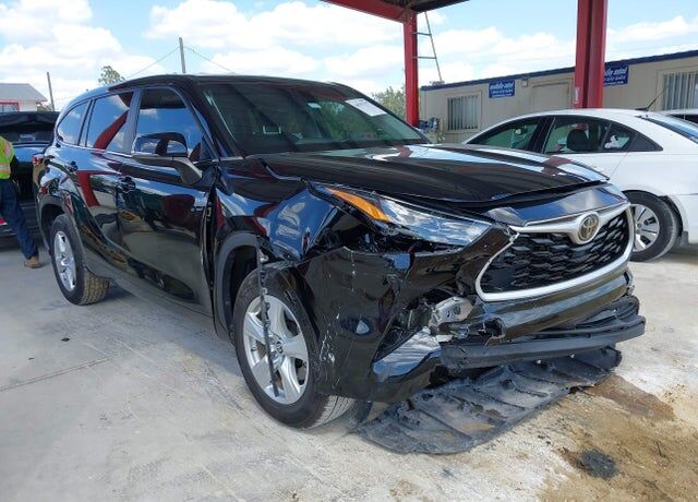 2023 TOYOTA Highlander