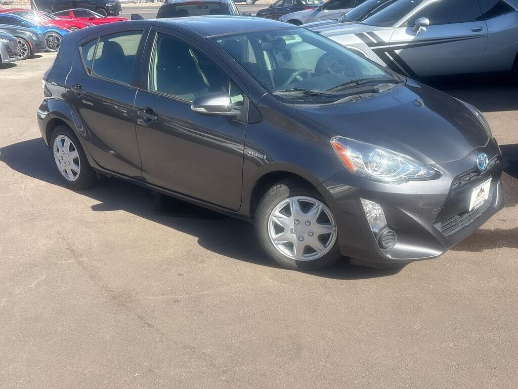 2015 TOYOTA Prius