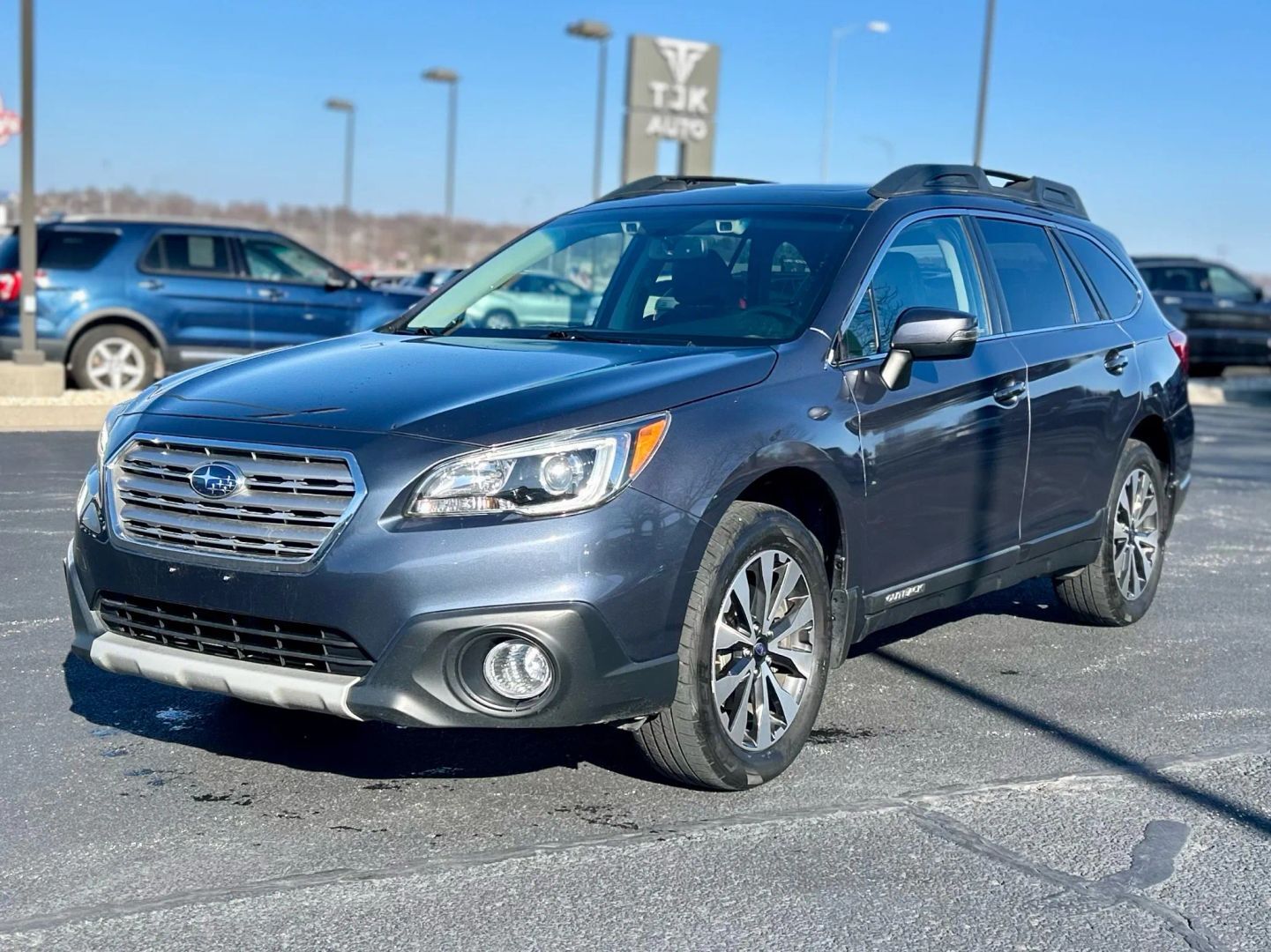 2016 SUBARU Outback