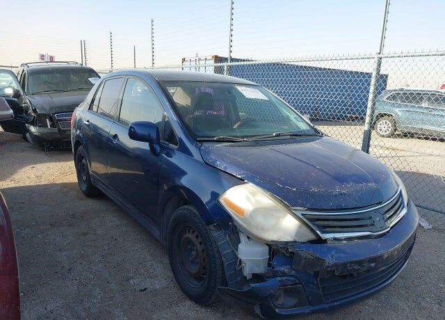2010 NISSAN Versa
