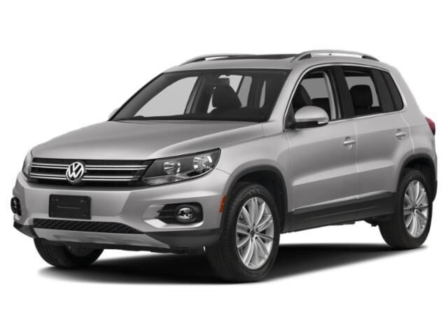 2015 VOLKSWAGEN Tiguan