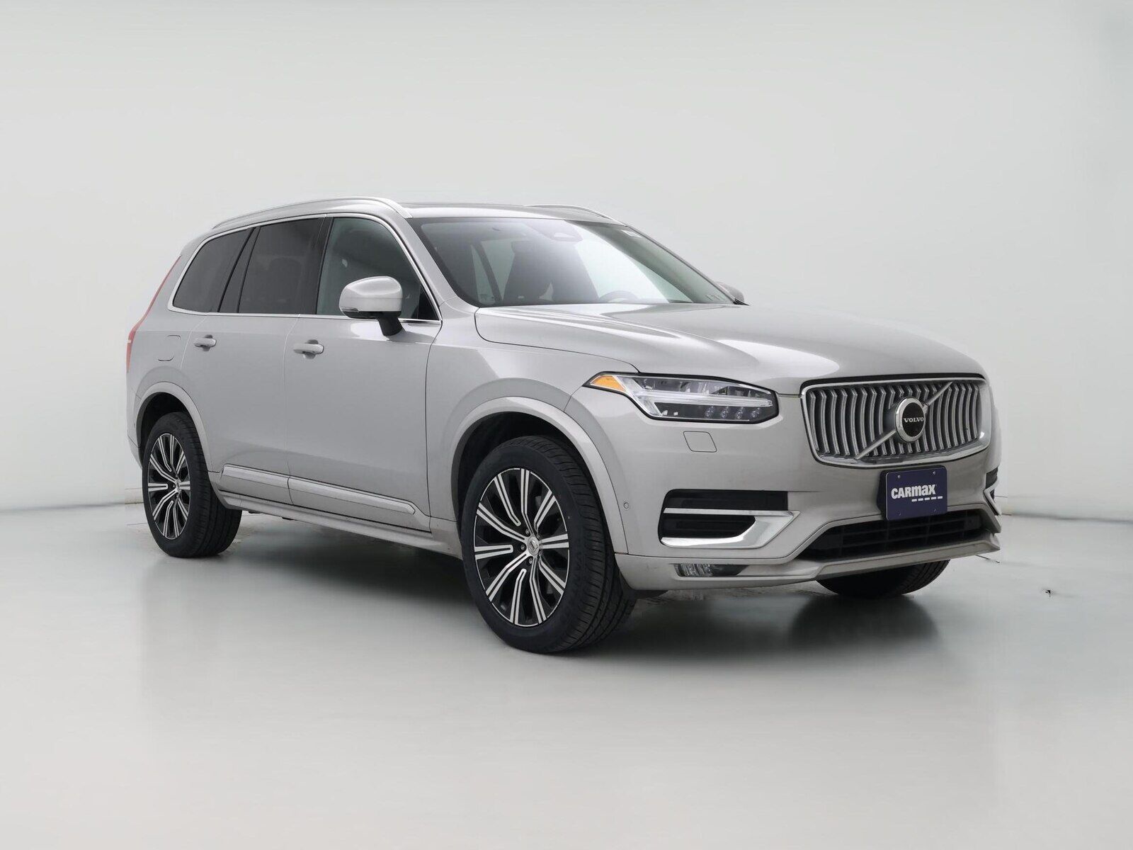 2023 VOLVO XC90