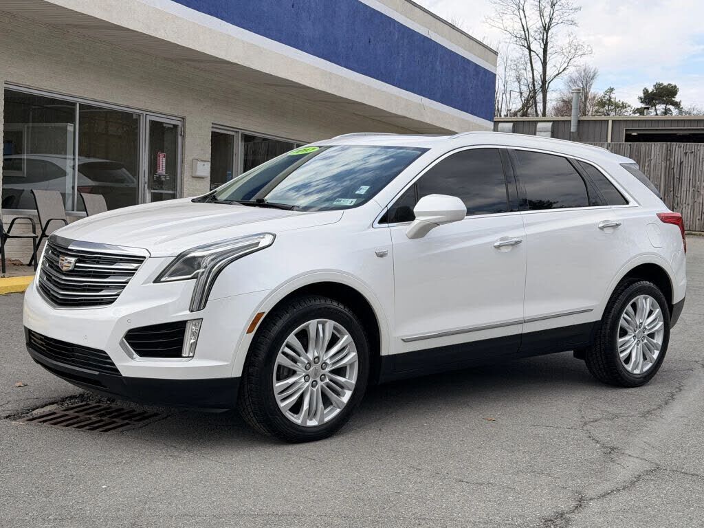 2017 CADILLAC XT5