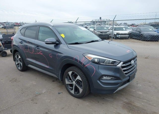 2017 HYUNDAI Tucson
