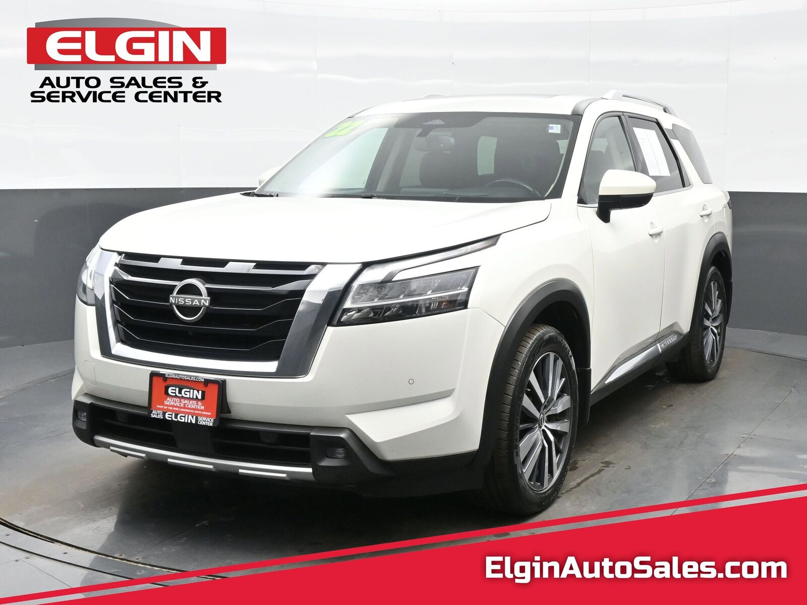 2022 NISSAN Pathfinder