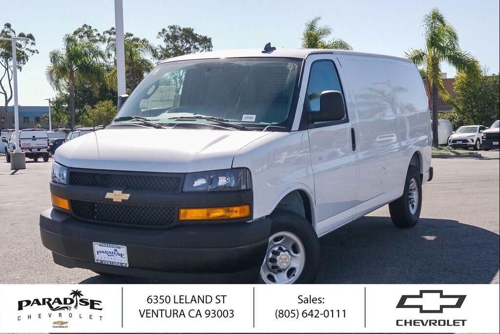 2026 CHEVROLET Express