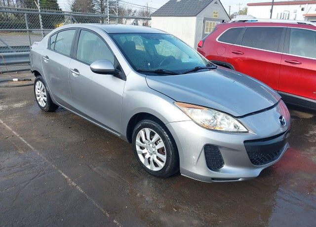 2013 MAZDA Mazda3
