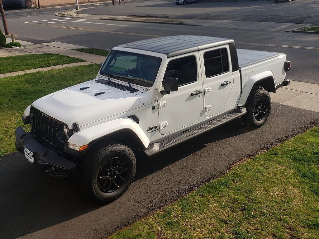 2022 JEEP Gladiator
