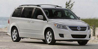 2013 VOLKSWAGEN Routan