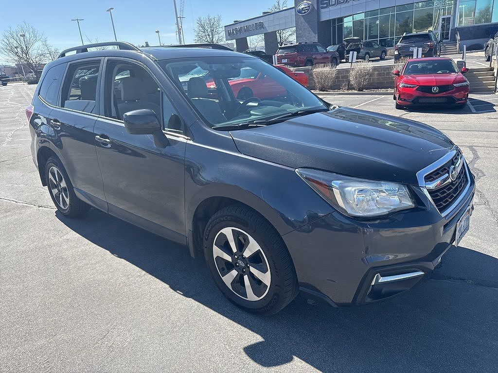 2017 SUBARU Forester