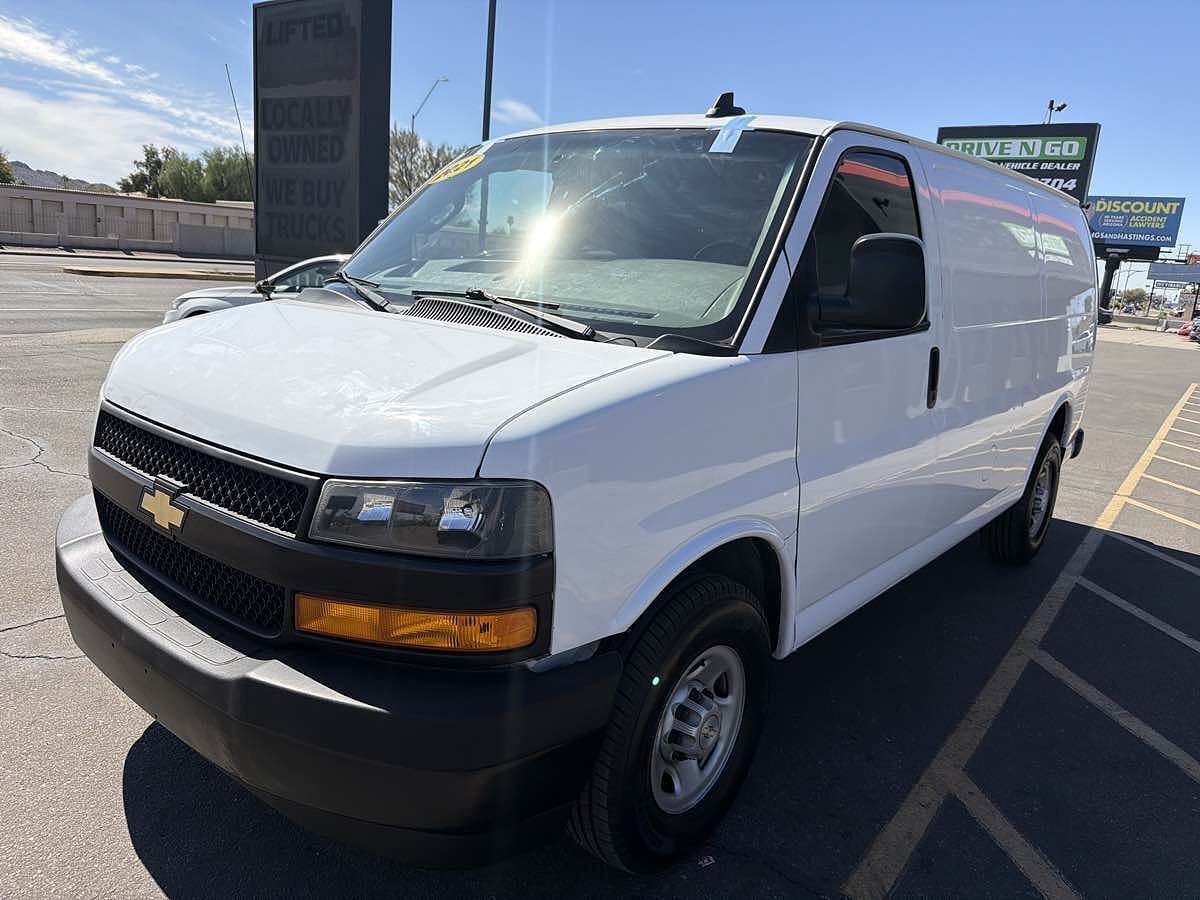 2021 CHEVROLET Express