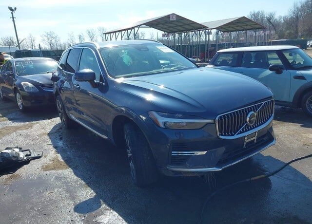 2022 VOLVO XC60