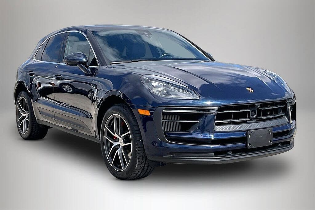 2023 PORSCHE Macan