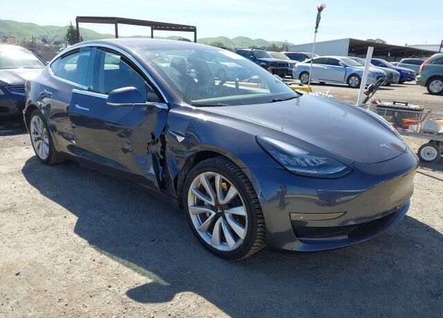 2018 TESLA Model 3