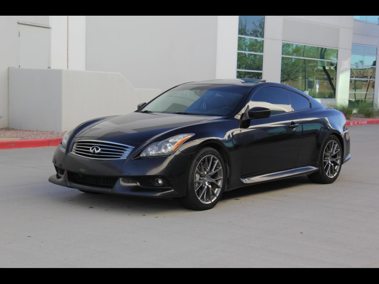 2013 INFINITI G37