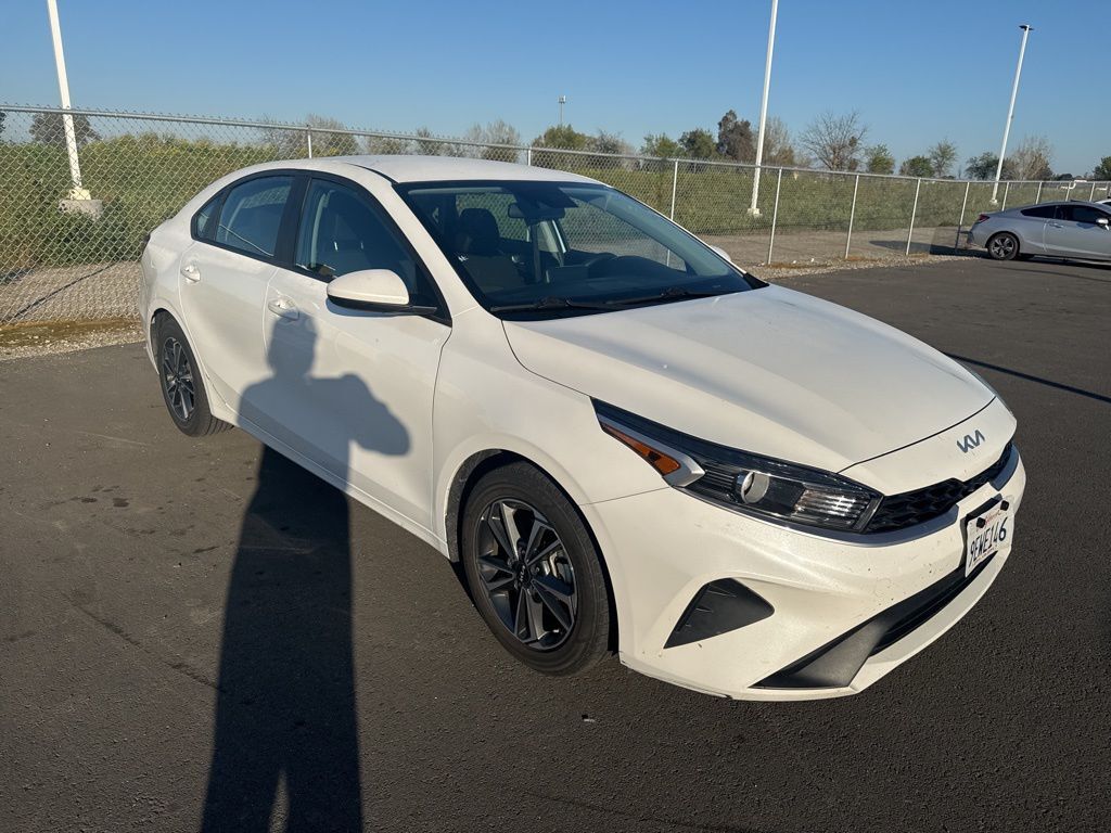 2023 KIA Forte