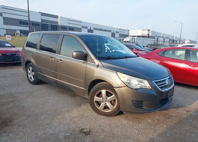 2010 VOLKSWAGEN Routan