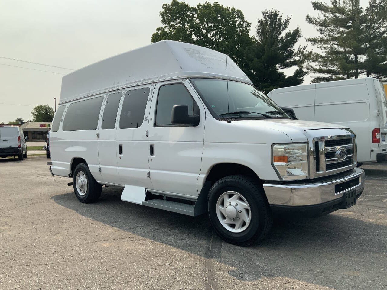 Ford E-250