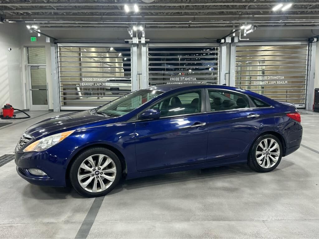 2013 HYUNDAI Sonata