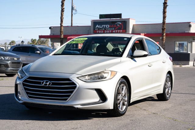 2018 HYUNDAI Elantra