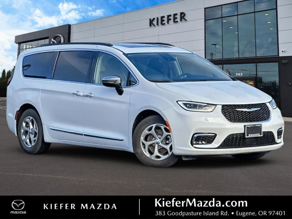2023 CHRYSLER Pacifica
