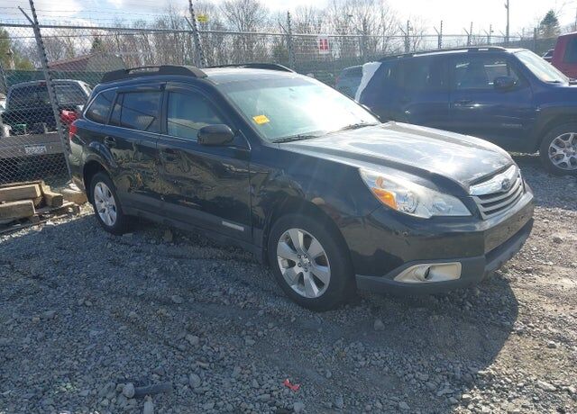 2010 SUBARU Outback