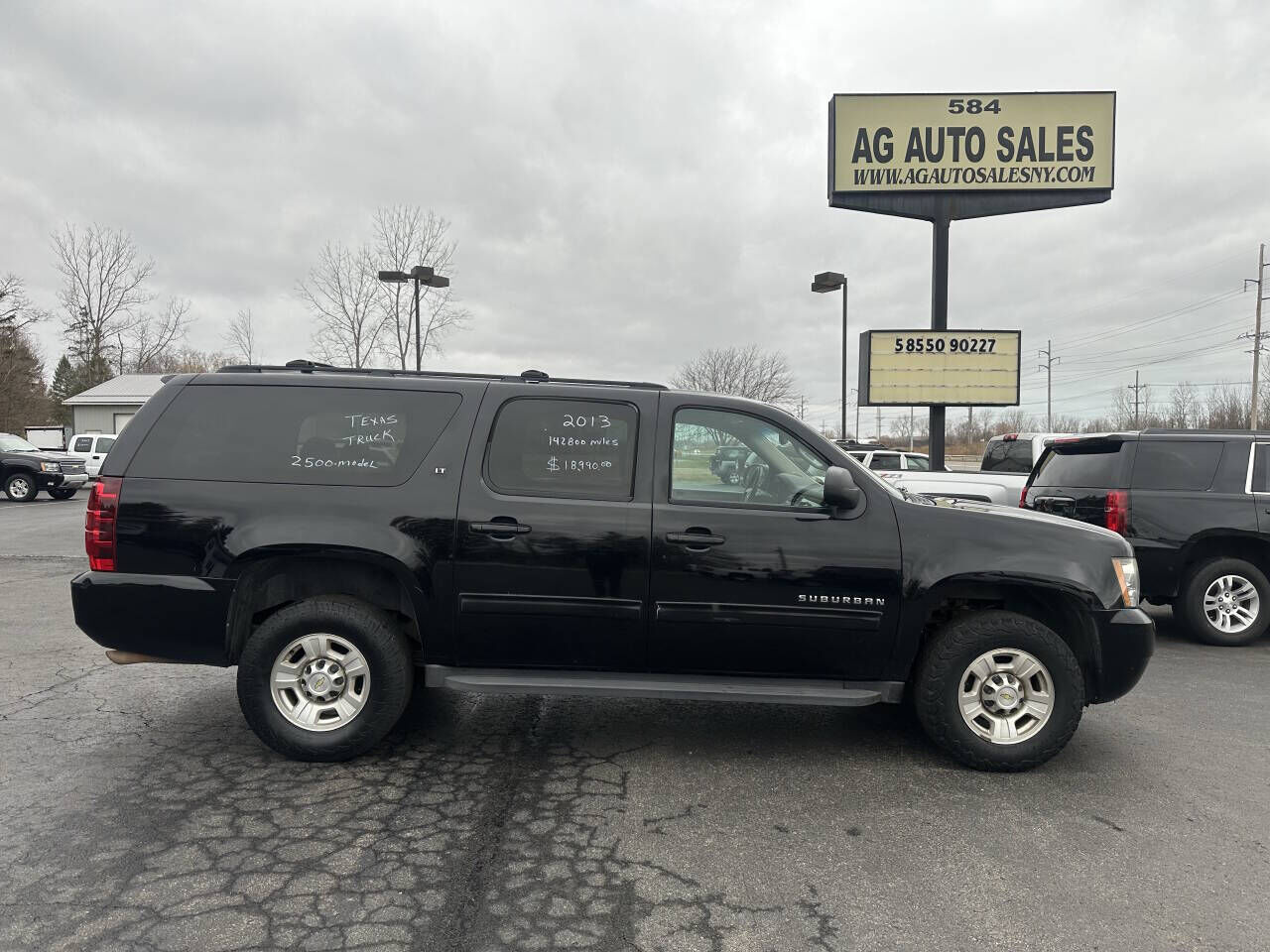 2013 CHEVROLET Suburban
