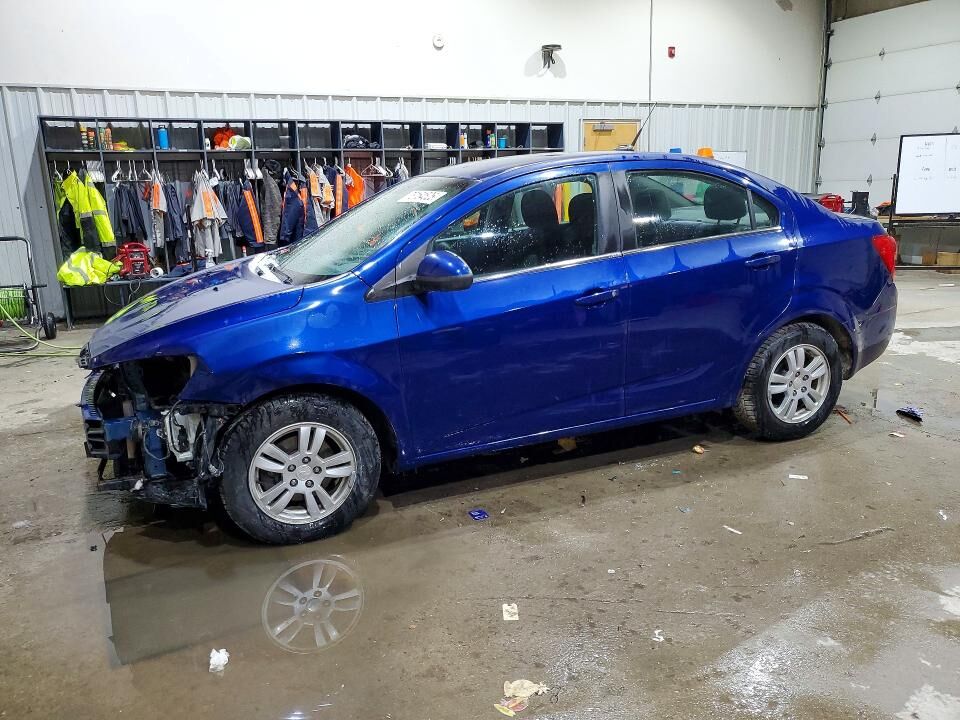 2013 CHEVROLET Sonic