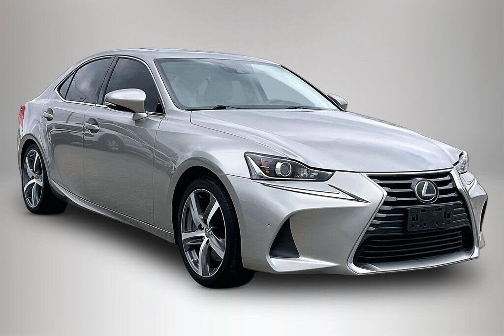 2018 LEXUS IS