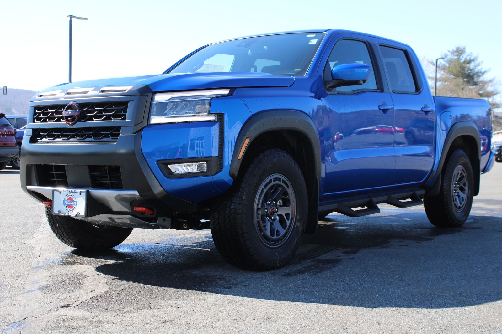 2025 NISSAN Frontier